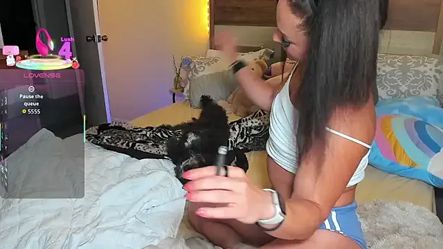 elibambie — flash tits