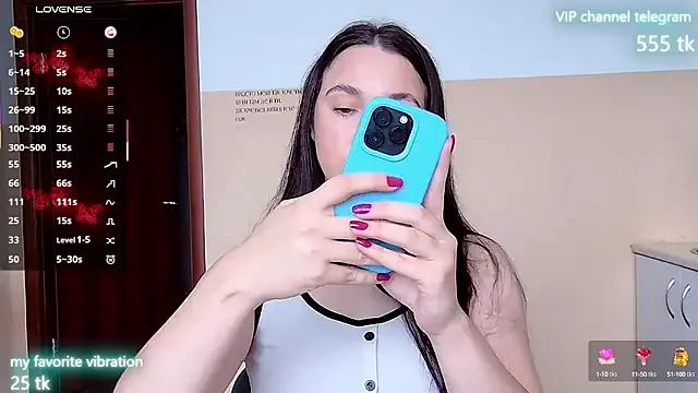 Eliz_v_tta — BOOBS