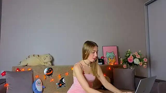 ElizaPurrr — I like your outfit