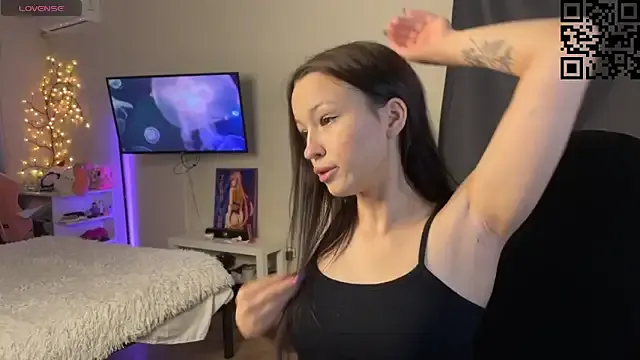 EllaSimonss — suck  finger