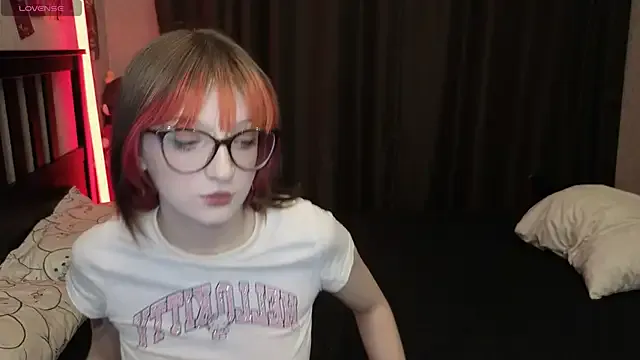 ellen_and_danny — PLAY WITH NAKED BOOBS ^.^