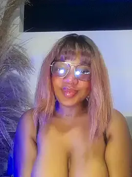 EllenMcwharen — spread ass close up 