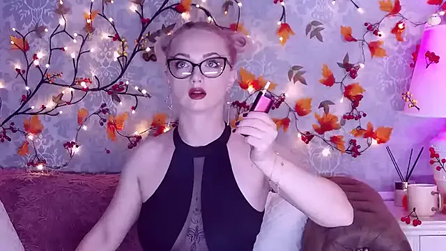 EllianaReese — Oil My Curves -- every inch