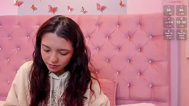 Elliecute — kissme