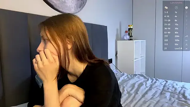 EllieDream — Pillow on ride and lush inside my pussy