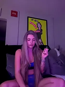 EllieEllxx — Bounce my boobies