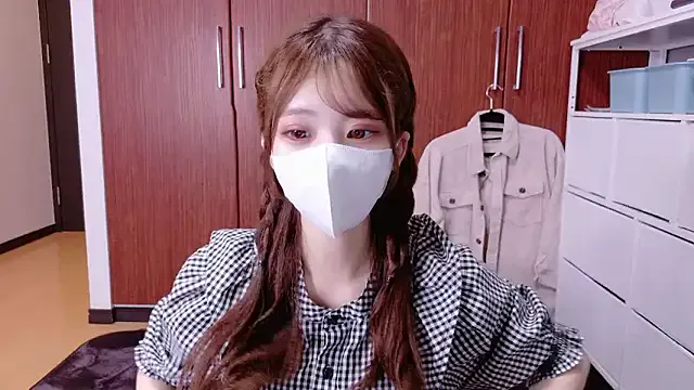Ema_o0_chan — Group on StripChat