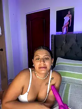 ema_zoe — Goal  make  me hot and wet 