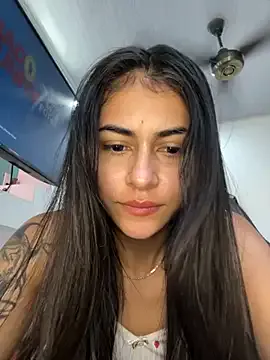 emilie_xx_ — Make me cum