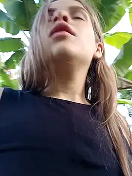emily-scott — Flash tits