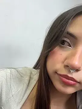 Emily_Clark1 — FINGERS INSIDE PUSSY+CUM
