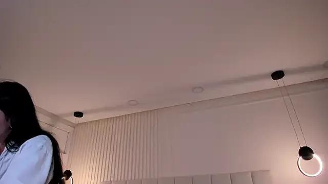 emily_figueroa — Fully naked slow strip 