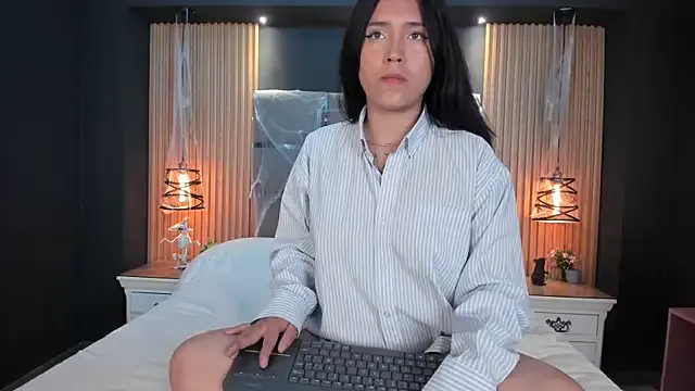 Emily_Roberts9 — full naked