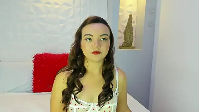 EmilyRouss_ — NAKED SEXY 