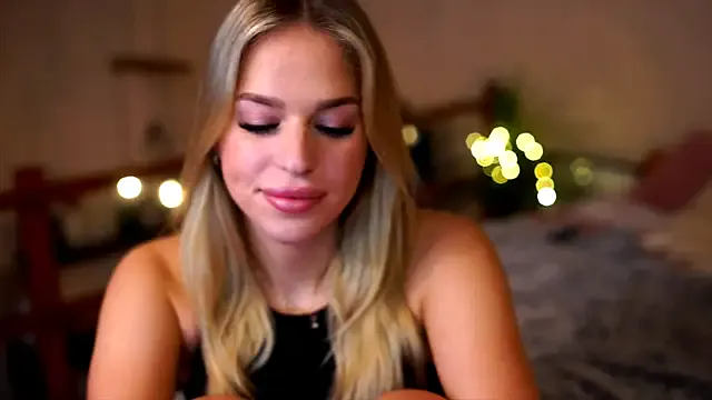 Emilyvanroessel — Sensual booty creaming show