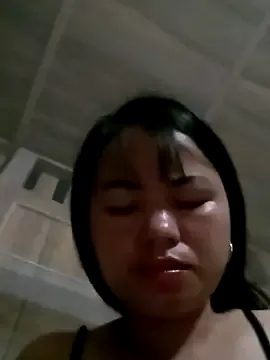 emly-xinh18 — Hello