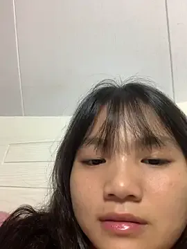 Emlyly-18 — B ng yu y