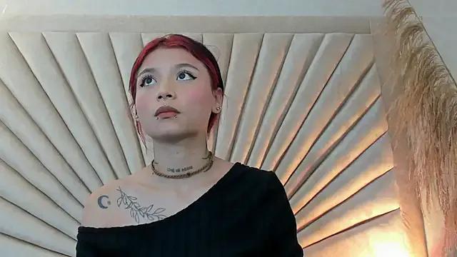 StripChat Emma_duff is Freechat Emma_duff — Dance a little