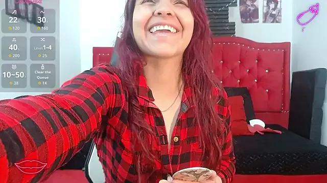 emma_lenox — Humed pussy and panties