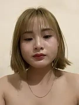 StripChat Emma_sexy98 is Freechat Emma_sexy98 — I am a poor girl. Please help me.