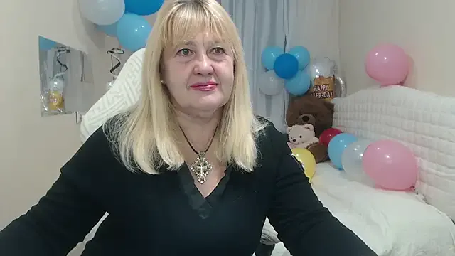 EmmaEllison — Freechat on StripChat