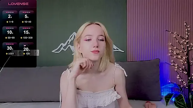 EmmaNovak — Cum in clothes
