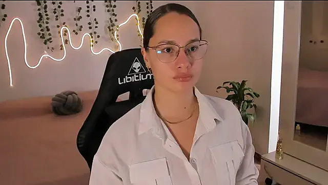 emmaTorres1 — control lush 5 min