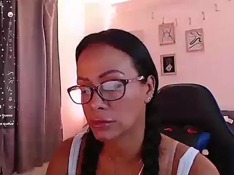 emmily_castro — flash pussy