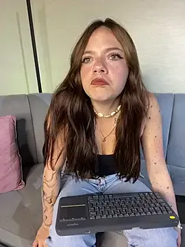 Emmily_pink — SHOW BOOBS WITH CREAM