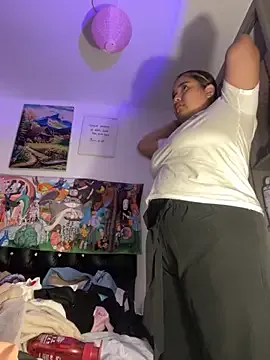 emyrose2 — finger pussy