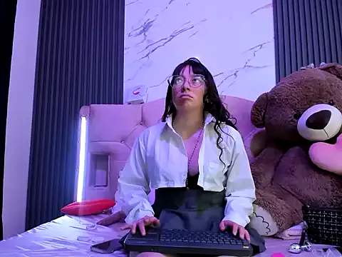Engel_firee — Play fingers inside my pussy 