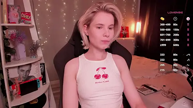 enigma_mia — tease in the bed