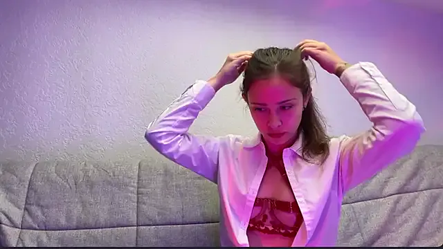 Erika_miu — Wet your blouse