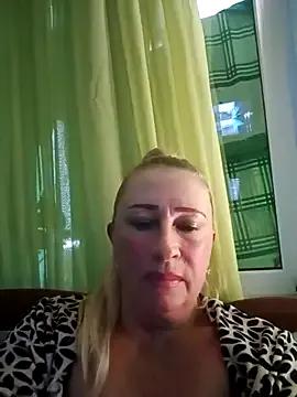 Esenia505 — Freechat on StripChat