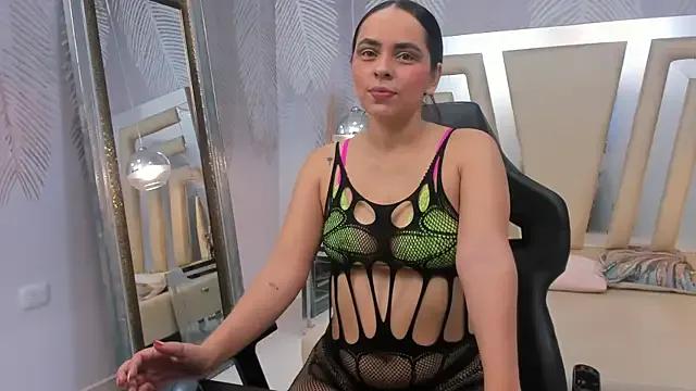 EvaLoren_ — finger on my pussy 