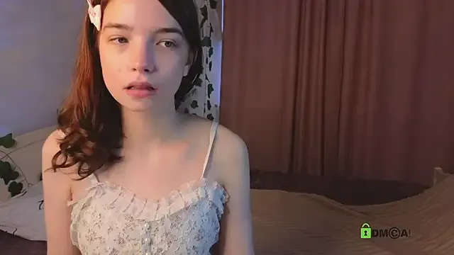 Evi_Brook — take off skirt