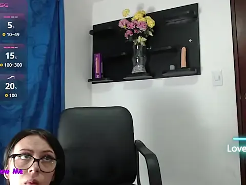 f3rnanda18 — Freechat on StripChat