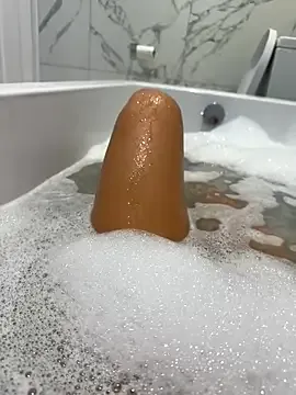 faithsfootsie22 — did you miss me:)