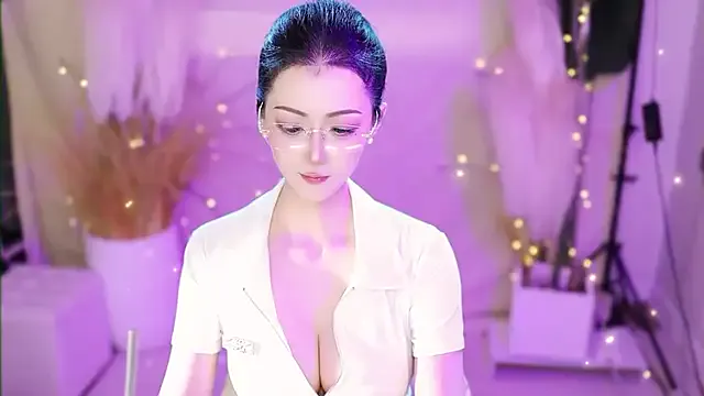 FEIFEI8-2025 — Freechat on StripChat
