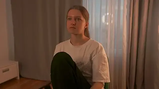 FeLogsdon — show boobs