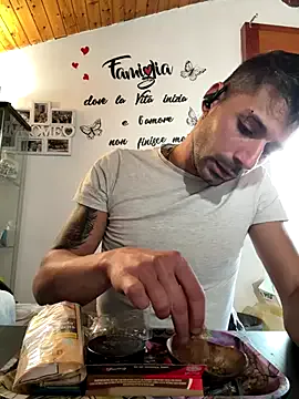 fisicato — Veniamo?!!!! Cummm