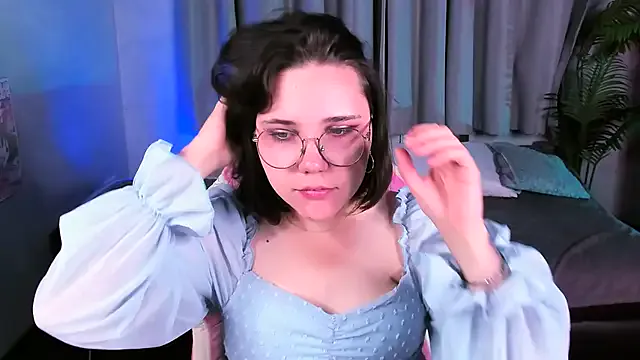 FlirtyLili — suck my fingers