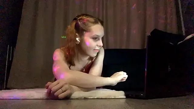 FoxLina — Sexy lick finger