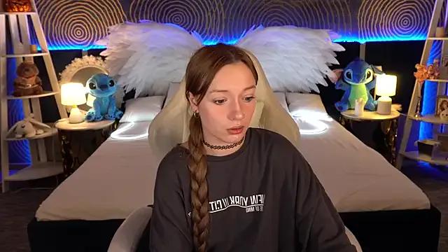 FoxyMayy — show feet