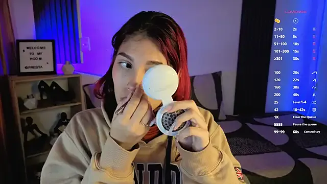Fresita_Rosita — Love me