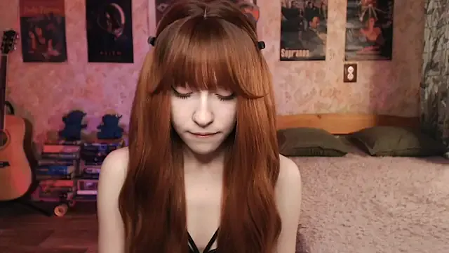 Friendly_Ellie — tits tease
