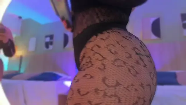 Gallilea_Marquez — Shake ass 