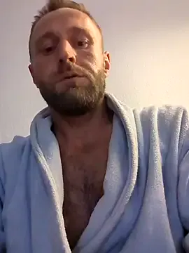 geilehure26 — ausziehen/ show me naked