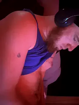 GenitalWars — Freechat on StripChat