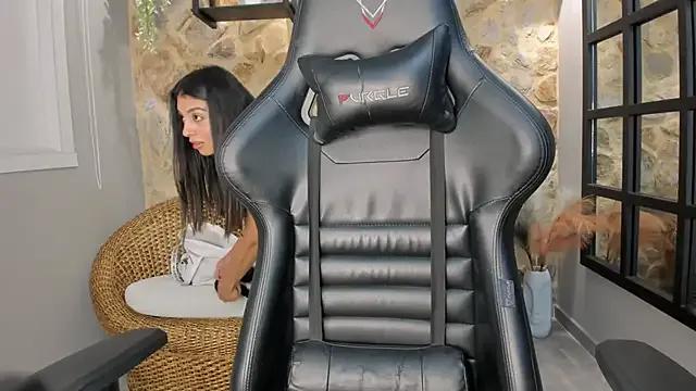 GeorginaCollins — suck finger